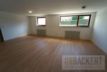 Wohnzimmer Souterrain Praxis, B�ro oder doch Nutzung als Wohnhaus! 
Bungalow in Toplage von Altenkunstadt