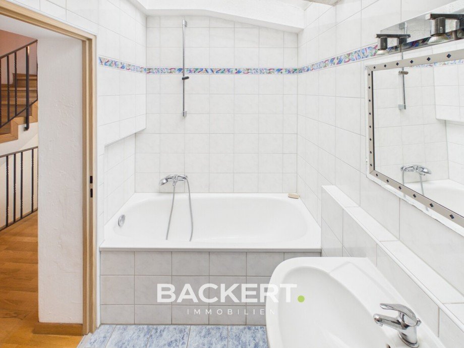 Badezimmer Obergeschoss Reihenmittelhaus Wunsiedel