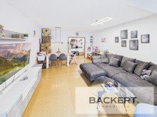 Wohn-/Esszimmer Ger�umige Dachgeschosswohnung mit Ausblick - sofort einzugsbereit