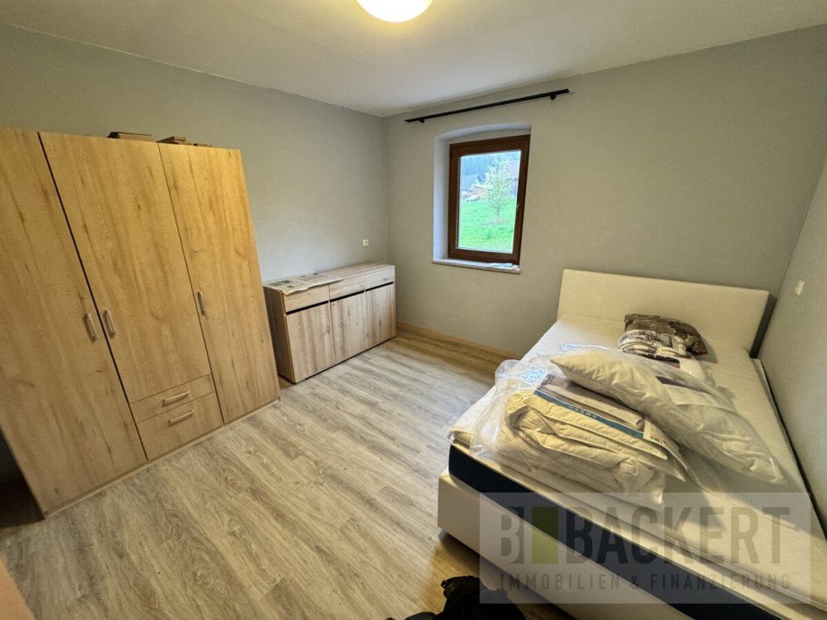 Schlaf-/Kinderzimmer OG Einfamilienhaus Kulmbach / L�sau
