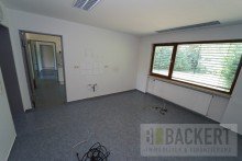 Praxisraum Praxis, B�ro oder doch Nutzung als Wohnhaus! 
Bungalow in Toplage von Altenkunstadt