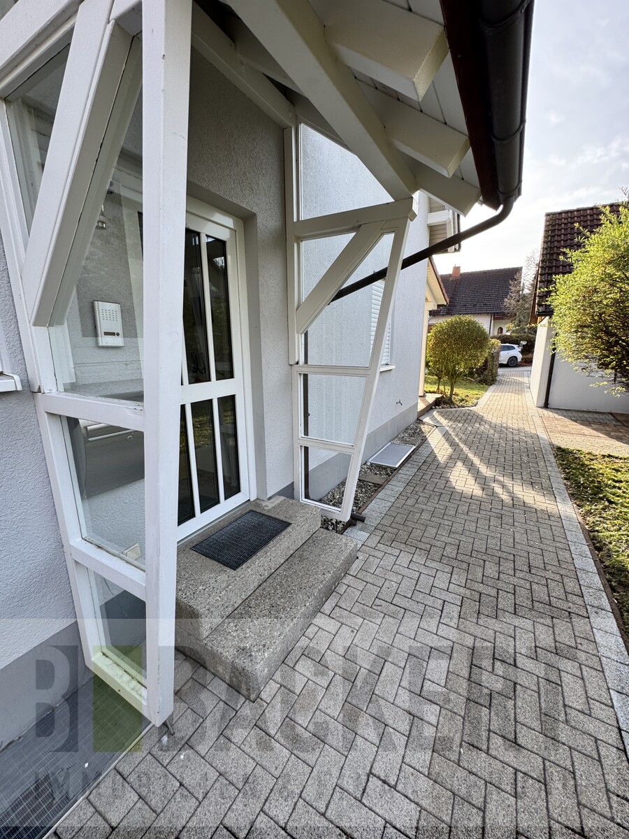 Hauseingang Doppelhaush�lfte Altenkunstadt