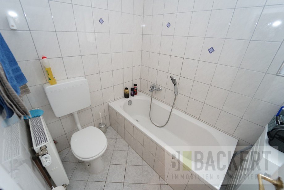 Badezimmer Wohnung EG links Mehrfamilienhaus Hersbruck