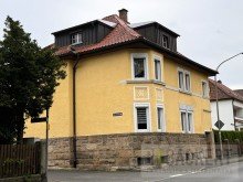 Ansicht Stra�enseite Ein Jahrhundert alt und kein bisschen in die Jahre gekommen!