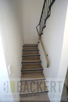 Treppenaufgang Umfangreich renovierte Doppelhaush�lfte in Michelau i. Ofr- OT. Frei ab sofort!