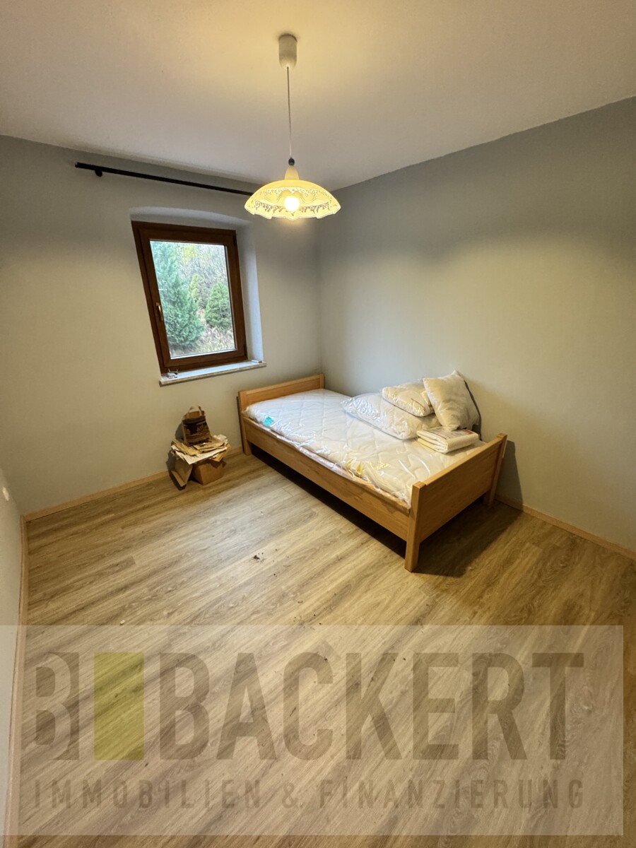 Schlaf-/Kinderzimmer OG Einfamilienhaus Kulmbach / L�sau