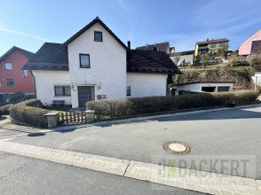 Hauptbild Ger�umiges Ein- bis Zweifamilienhaus im Herzen von Untersteinach