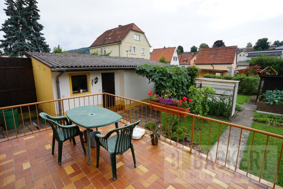 Terrasse mit Garten Zweifamilienhaus Kronach
