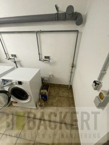 gemeinschaftlicher Waschraum Ger�umige 2,5-Zimmer-Souterrainwohnung in zentraler Lage von Kulmbach - kurzfristig frei