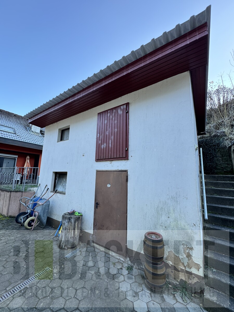 Lagerschuppen Zweifamilienhaus Untersteinach