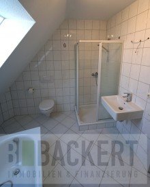 Badezimmer Gepflegtes und gro�z�giges Reihenmittelhaus in Burgkunstadt. Frei ab sofort!