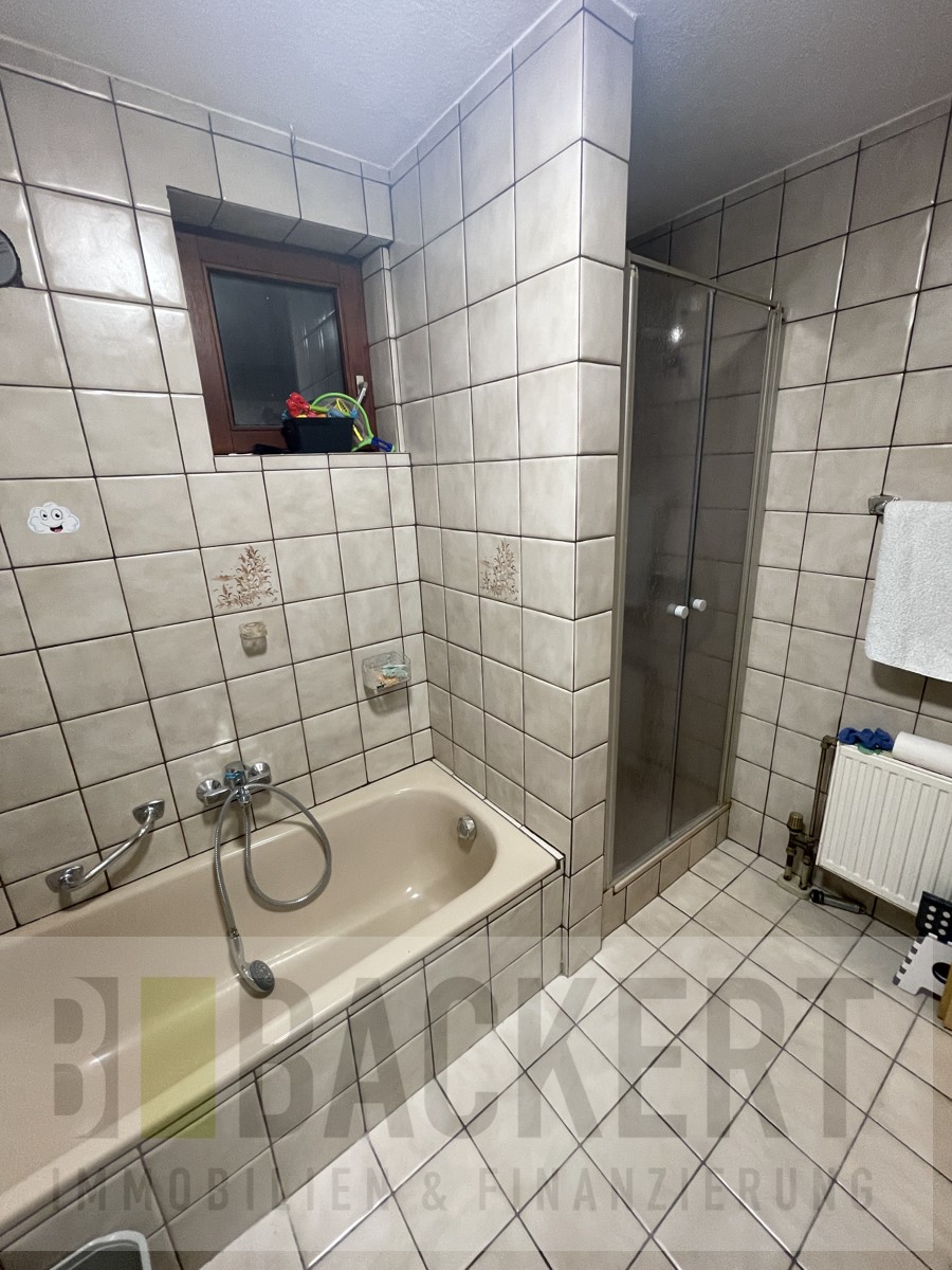 Badezimmer Souterrainwohnung Kulmbach