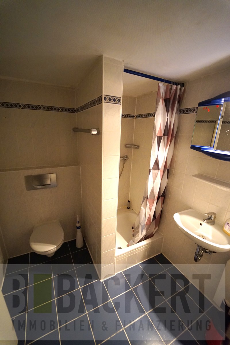 Badezimmer Einliegerwohnung Mehrfamilienhaus Hersbruck