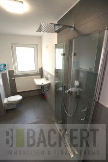 Badezimmer EG Umfangreich renovierte Doppelhaush�lfte in Michelau i. Ofr- OT. Frei ab sofort!