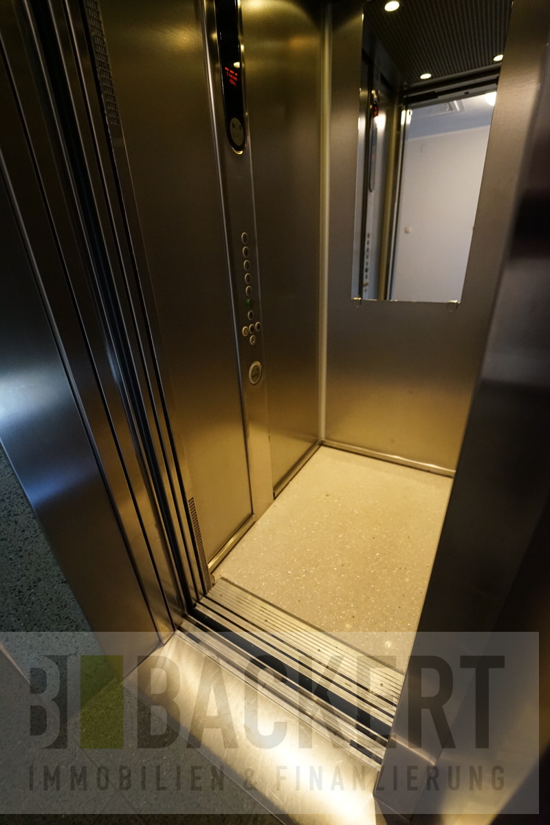 Aufzug Dachgeschosswohnung M�nchen