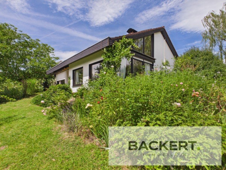 Ansicht Gartenseite Mainleus / Schmeilsdorf Bungalow Architektonisch reizvoller Bungalow inmitten einer gr�nen Oase!