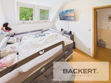 Schlafzimmer Ger�umige Dachgeschosswohnung mit Ausblick - sofort einzugsbereit