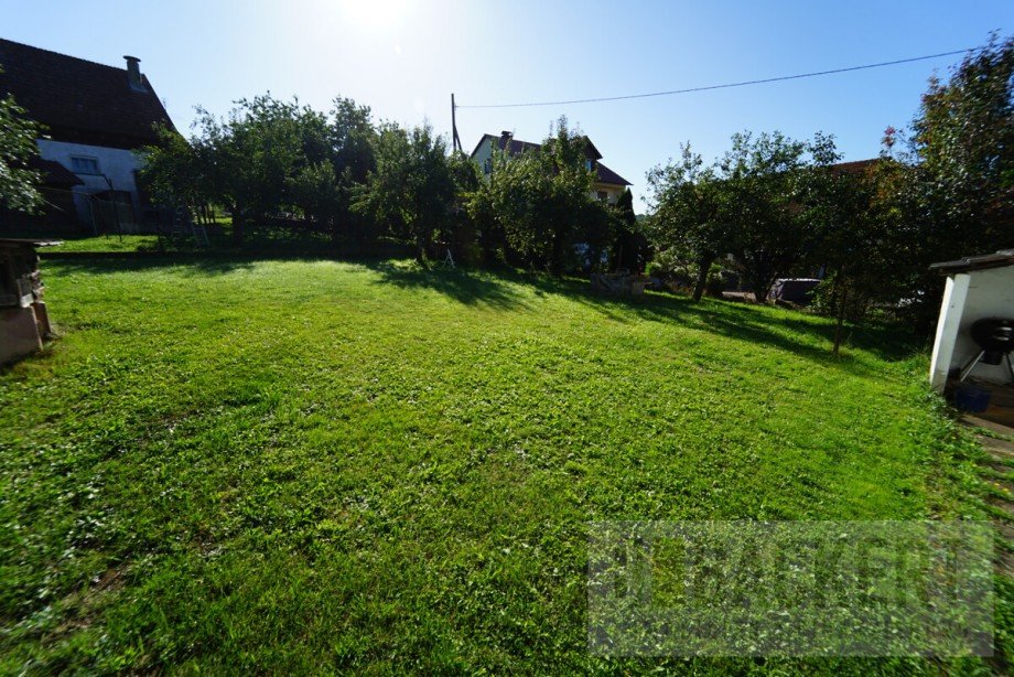 Gartenbereich Zweifamilienhaus Mainleus
