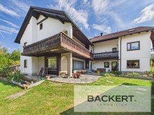 Gartenbereich mit Terrassen Ein Grundst�ck, zwei Einheiten und jede Menge Platz! Ideal als Mehrgenerationenhaus