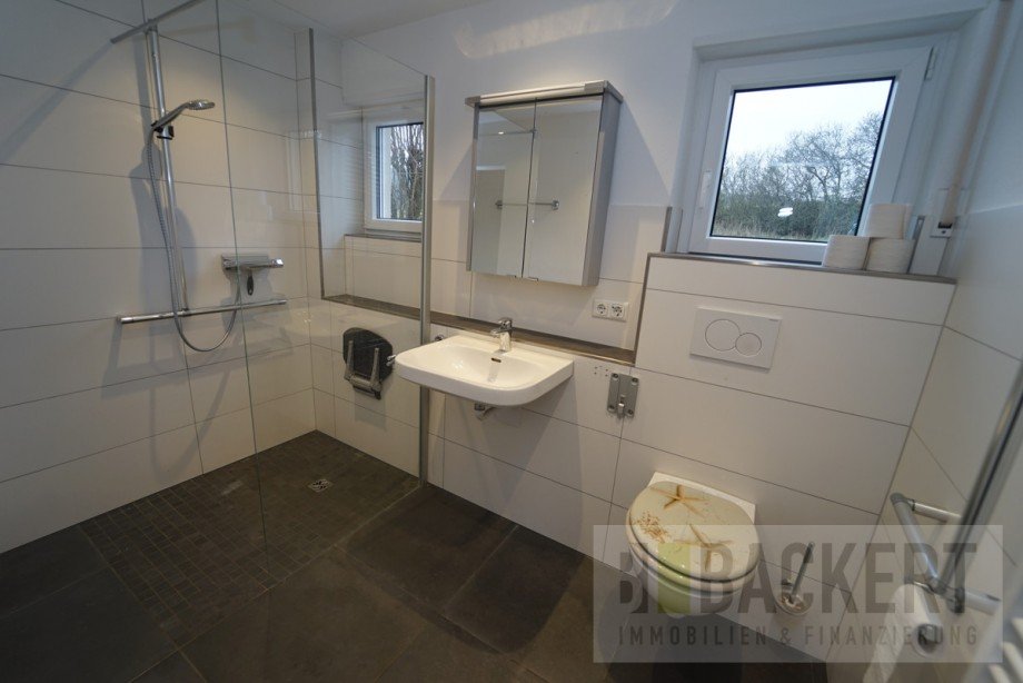Badezimmer OG Einfamilienhaus Burgkunstadt