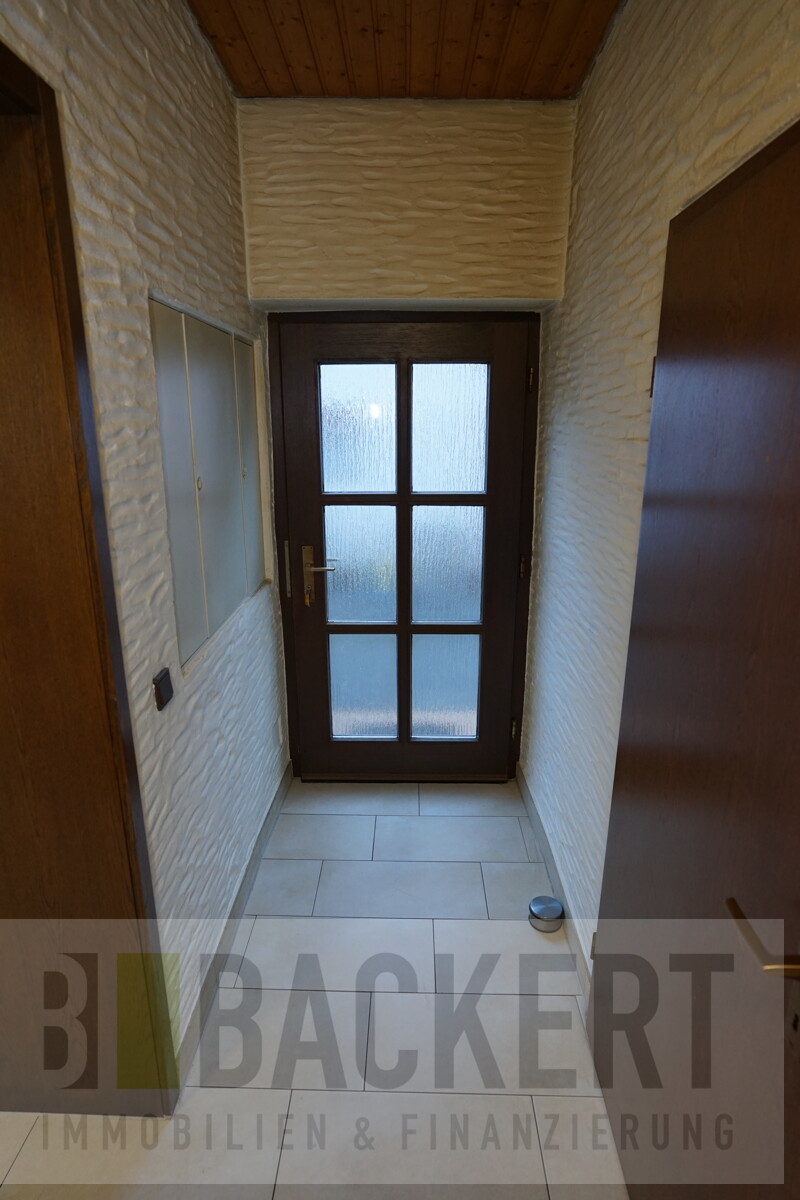 Eingangsbereich EG Zweifamilienhaus Untersteinach