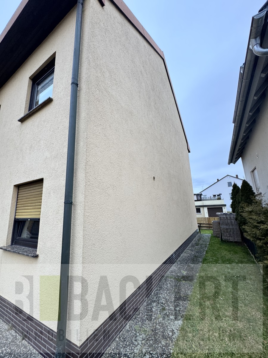 Seitenansicht Mehrfamilienhaus Michelau in Oberfranken