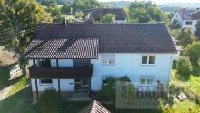 Ansiicht Luftaufnahme Gro�es Ein- bis Zweifamilienhaus mit Nebengeb�uden in Mainleus - OT!