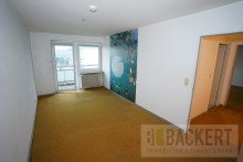 Schlafzimmer Renovierungsbed�rftige 3-Zimmer-Wohnung �ber den D�chern von Lichtenfels!