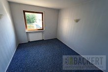 B�ro/Schlafzimmer Praxis, B�ro oder doch Nutzung als Wohnhaus! 
Bungalow in Toplage von Altenkunstadt