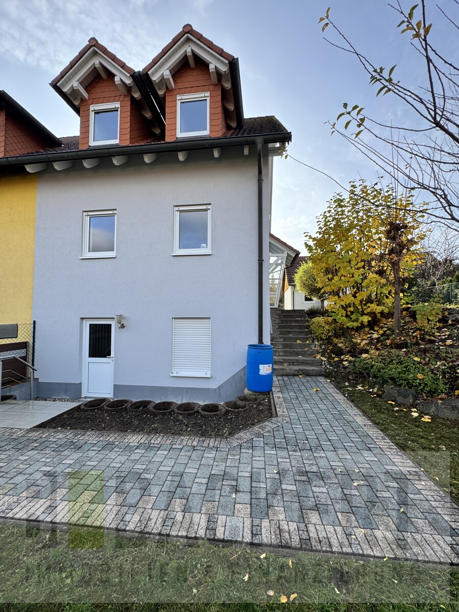 Zugang Einliegerwohnung Doppelhaush�lfte Altenkunstadt