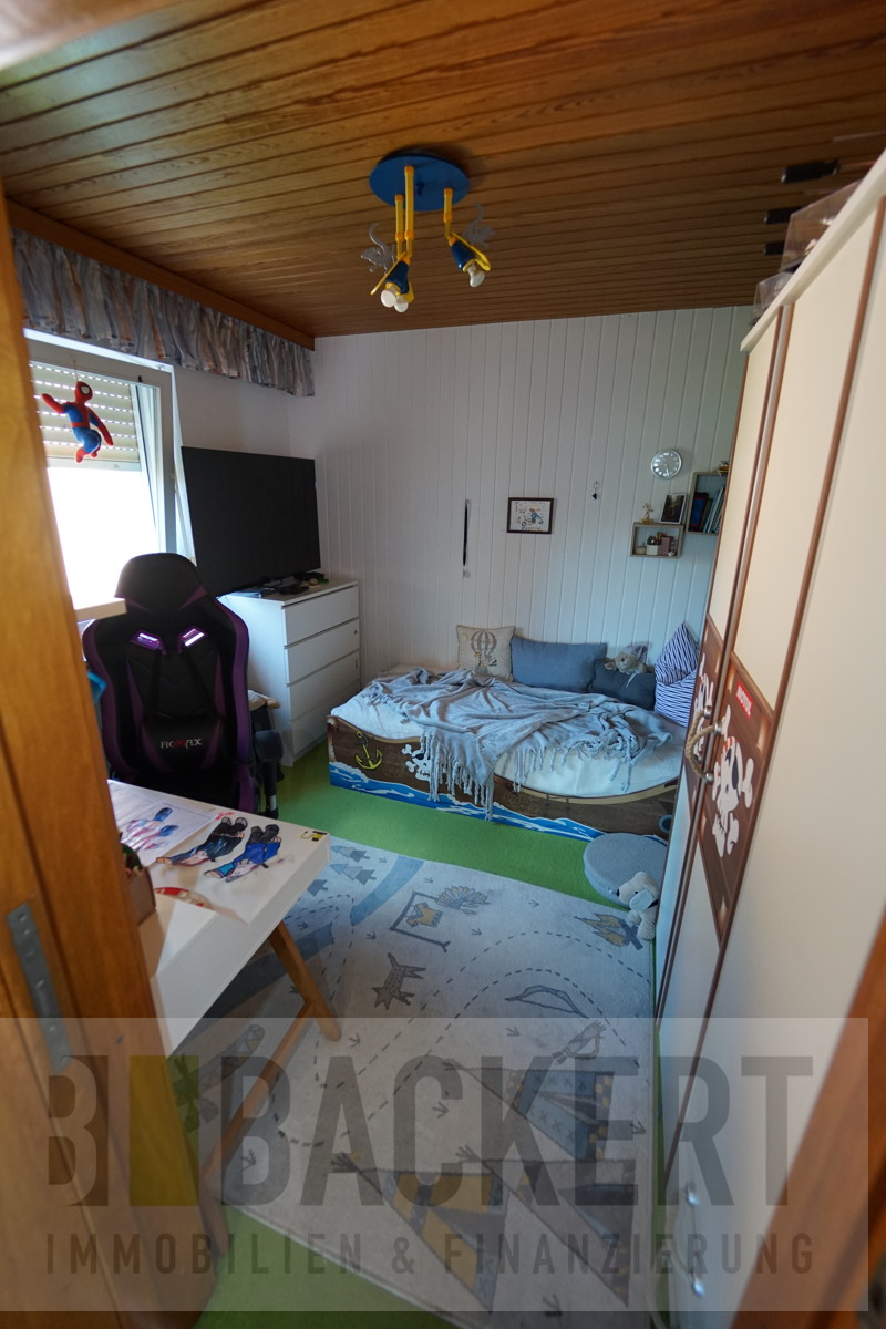 Kinderzimmer/B�ro OG Zweifamilienhaus Burgkunstadt