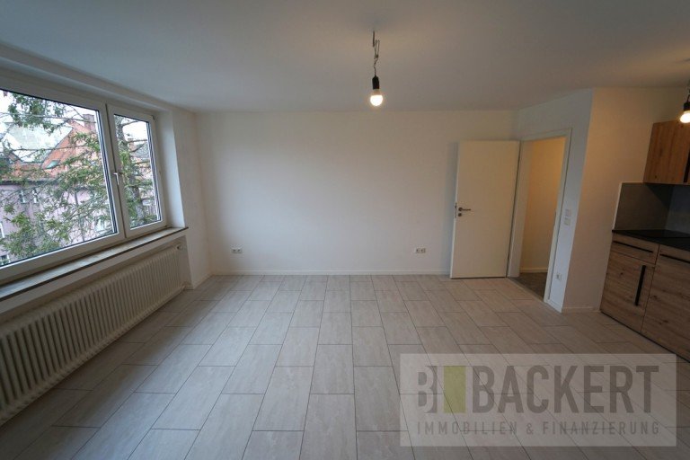 Wohn-/Schlafraum M�nchen Dachgeschosswohnung Helles & renoviertes 1-Zimmer-Appartement in Schwabing-West - frei ab sofort!