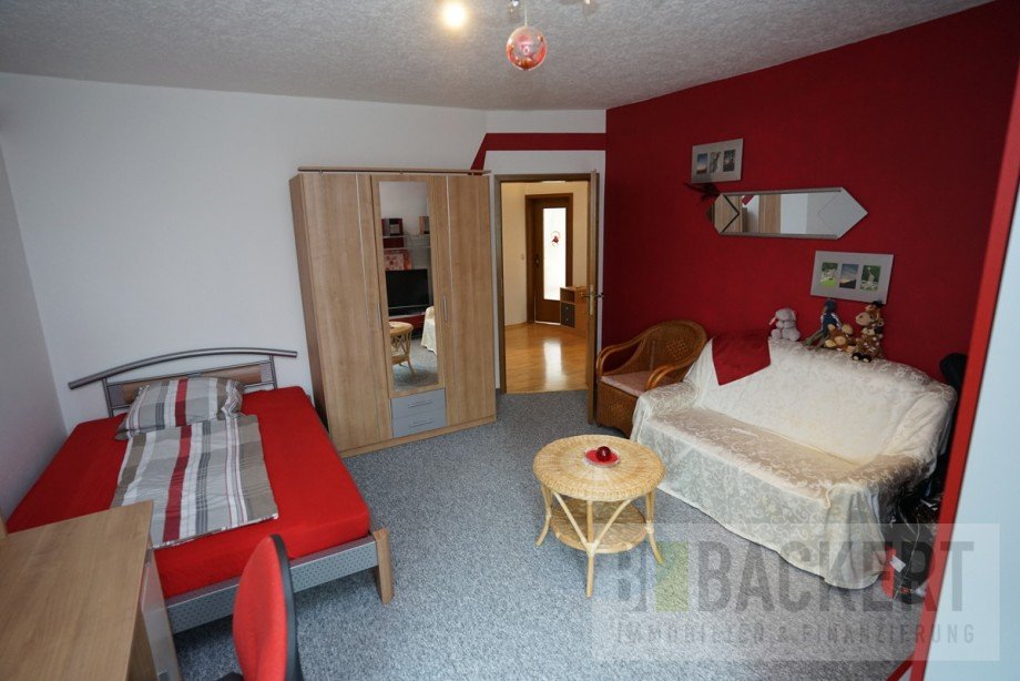Schlaf-/Kinderzimmer OG Zweifamilienhaus Kronach