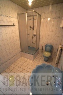 Badezimmer Keller Gro�es Wohnhaus mit Einliegerwohnung und tollem Garten in BT-Oberpreuschwitz!