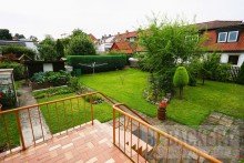 Terrasse mit Garten Ein Jahrhundert alt und kein bisschen in die Jahre gekommen!