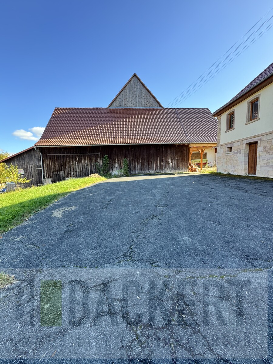 Vorderer Hofbereich Einfamilienhaus Kulmbach / L�sau