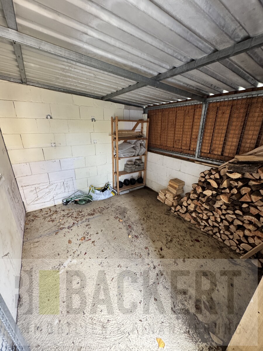 Lagerbereich hinter der Garage Doppelhaush�lfte Altenkunstadt