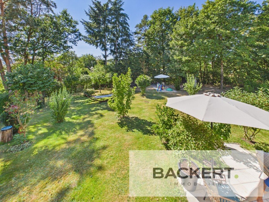 Blick in den Garten Zweifamilienhaus Stockheim