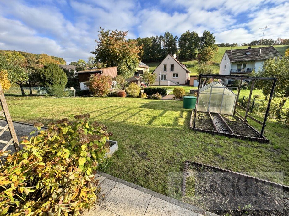 Garten und Ansicht Haus Zweifamilienhaus Weismain