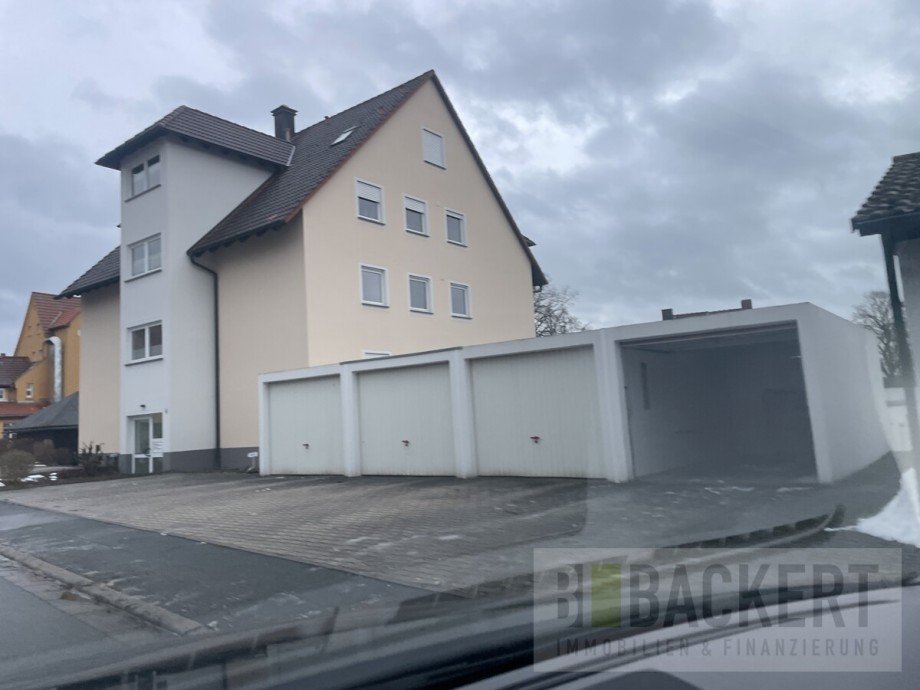 Ansicht Stra�enseite Dachgeschosswohnung Mainleus / Hornschuchshausen