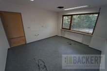 Praxisraum Praxis, B�ro oder doch Nutzung als Wohnhaus! 
Bungalow in Toplage von Altenkunstadt