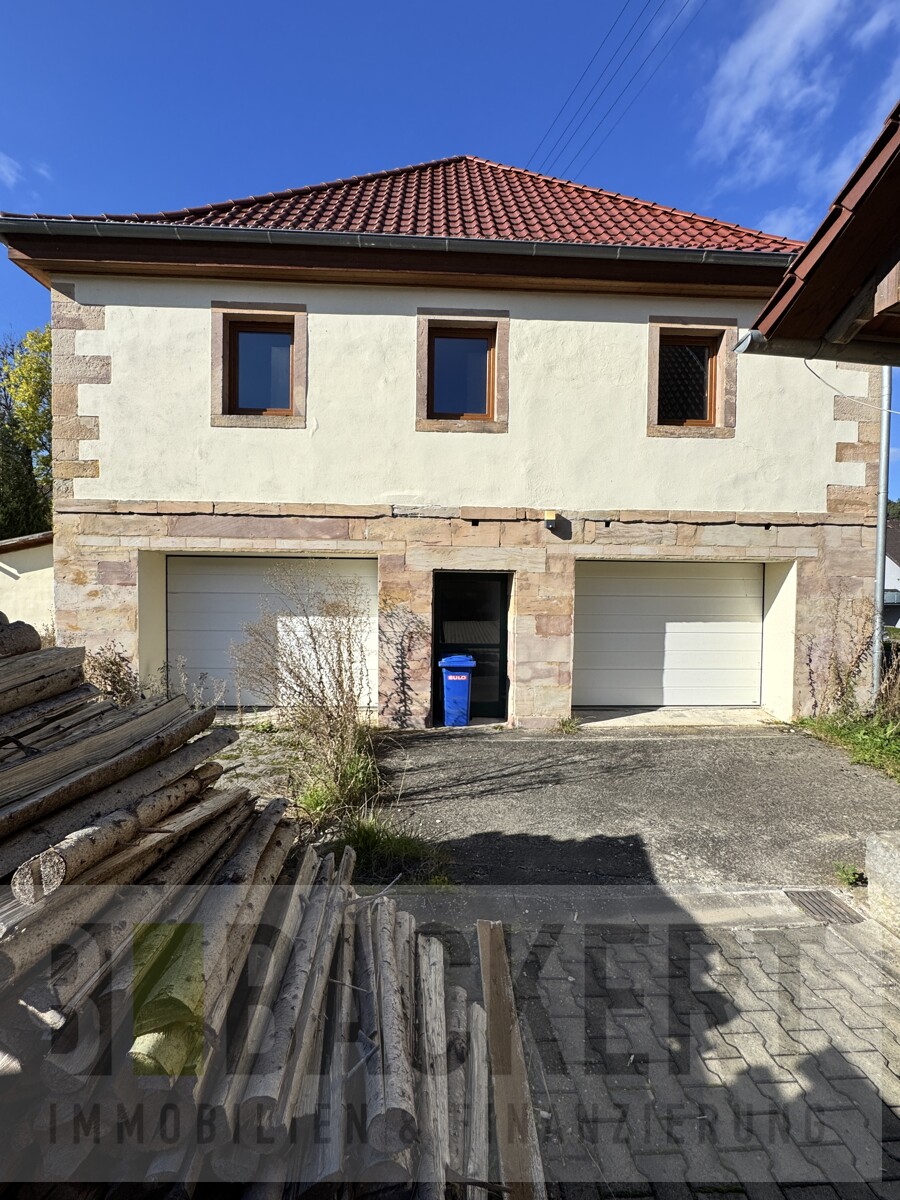 Seitenansicht Einfamilienhaus Kulmbach / L�sau