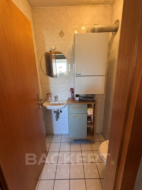 G�ste-WC Dachgeschosswohnung Mainleus / Hornschuchshausen
