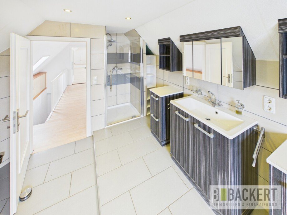 Badezimmer DG Einfamilienhaus Steinwiesen / Nurn