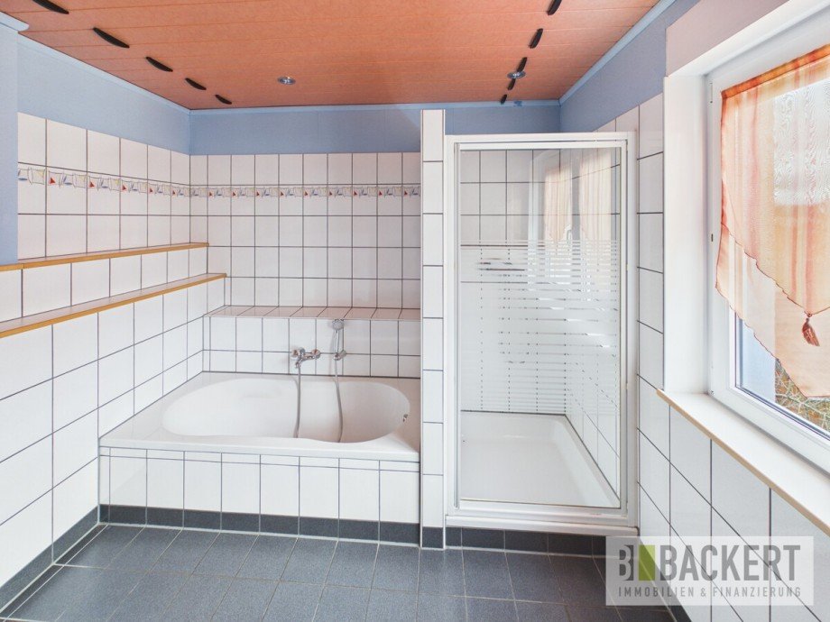 Badezimmer EG Einfamilienhaus Steinwiesen / Nurn