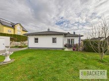 Garten Neuwertiger Winkelbungalow in begehrter Wohnlage - energieeffizient & gepflegt