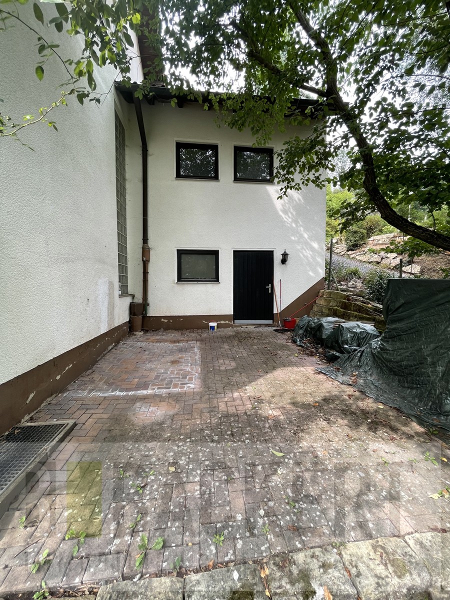 Freifl�che unterhalb der Garage Einfamilienhaus Kulmbach