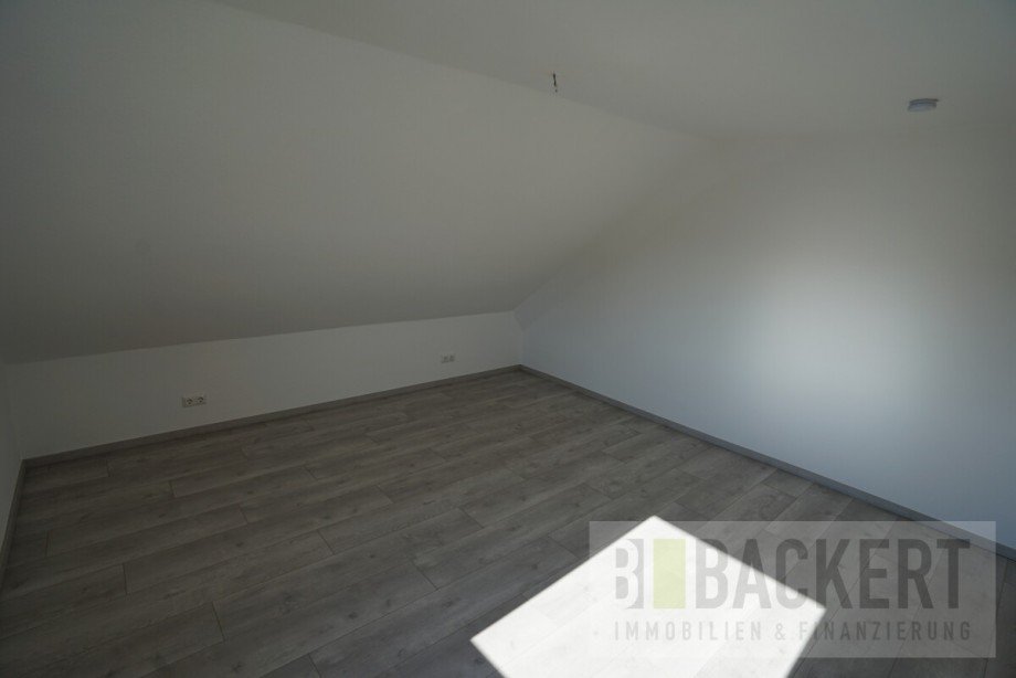 Schlaf-/Kinderzimmer Dachgeschosswohnung Altenkunstadt
