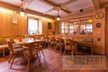 Restaurant Etabliertes Gasthaus mit Fremdenzimmern, Nebengeb�ude und viel Grund sucht Wirtsleute!