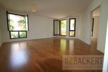 Wohn-/Essbereich Gro�e & helle 2-Zimmer-Wohnung in Toplage in der Maxvorstadt. TG-Stellplatz!